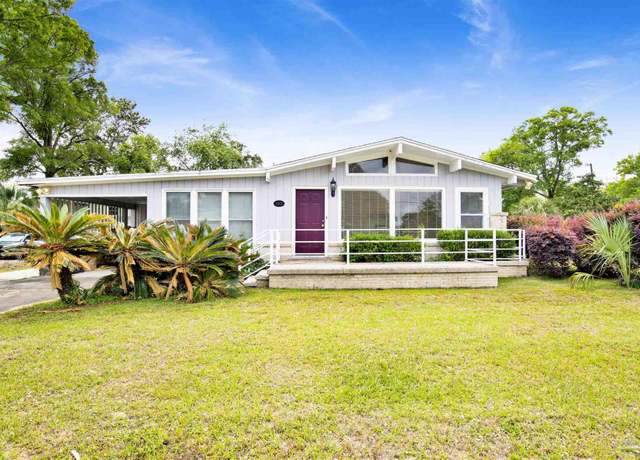 Property at 1001 E Bobe St, Pensacola, FL 32503, 3 beds, 2 baths