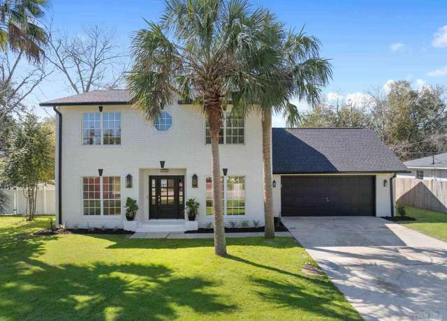 Property at 124 Norwich Dr, Gulf Breeze, FL 32561, 4 beds, 3.5 baths