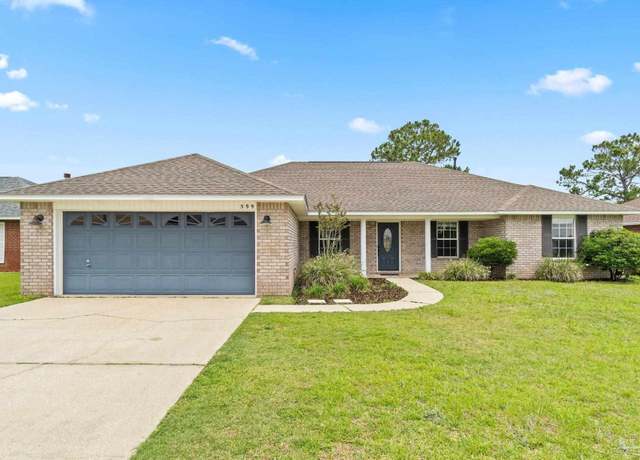 Property at 599 Batten Blvd, Pensacola, FL 32507, 4 beds, 3 baths
