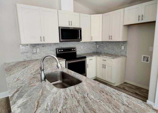 Property at 3298 Duke Dr, Gulf Breeze, FL 32563, 3 beds, 2 baths