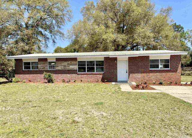 Property at 6528 Lark Ave, Milton, FL 32570, 4 beds, 2 baths