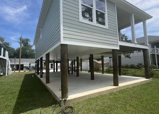 Property at 5263 Sonoma Ct, Milton, FL 32583, 2 beds, 2 baths