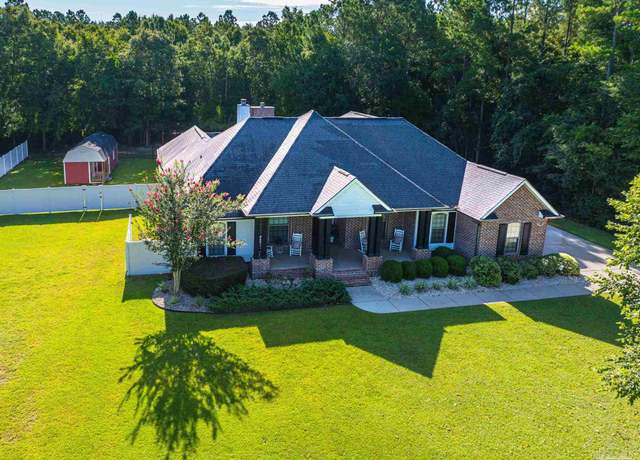 Property at 6838 Foxboro Cir, Pace, FL 32571, 4 beds, 3 baths