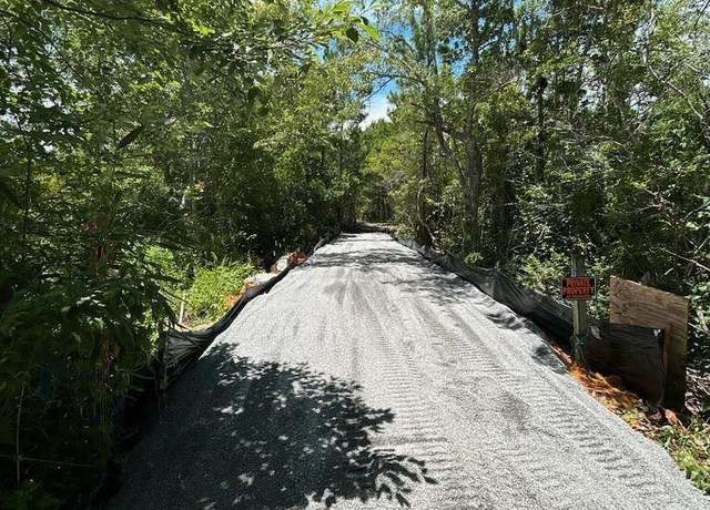 Property at 1638 Joybrook Rd, Navarre, FL 32566