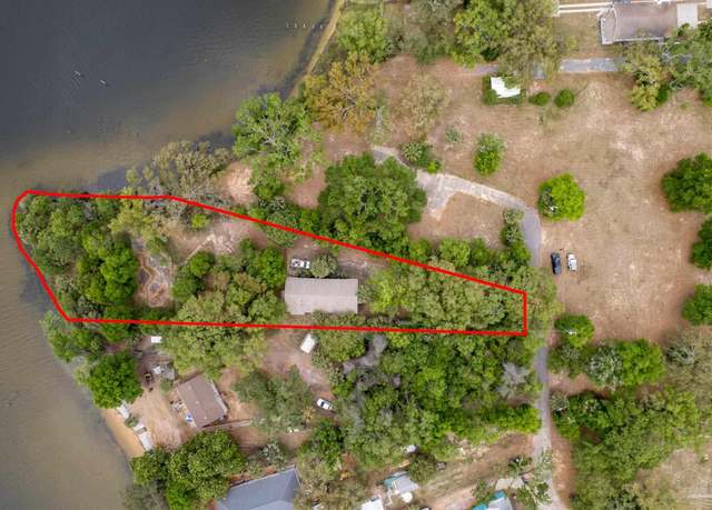 Property at 122 Celeste Pl, Pensacola, FL 32507, 1 bed, 1 bath