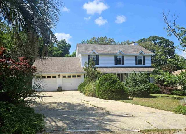 Property at 3750 Scenic Ridge Dr, Pensacola, FL 32514, 4 beds, 3 baths