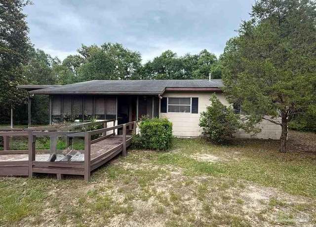 Property at 4520 Struth Ln, Pace, FL 32571, 3 beds, 2 baths