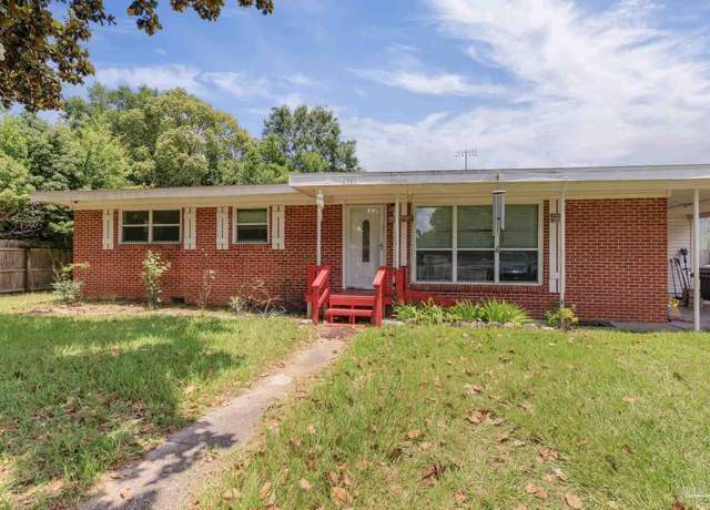 Property at 6586 Sellers Dr, Milton, FL 32570, 3 beds, 2 baths