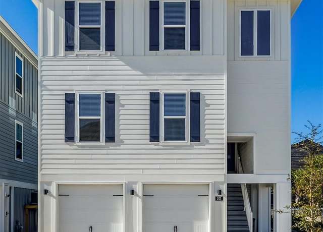 Property at 201 Clipper Dr, Pensacola, FL 32507, 5 beds, 5.5 baths