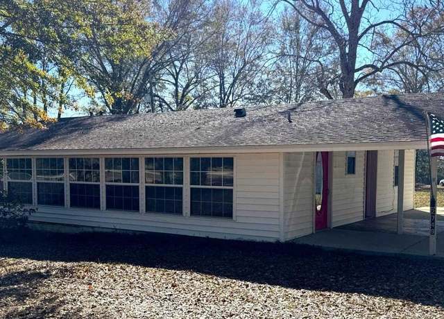 Property at 2749 Hwy 4, Jay, FL 32565, 2 beds, 1.5 baths