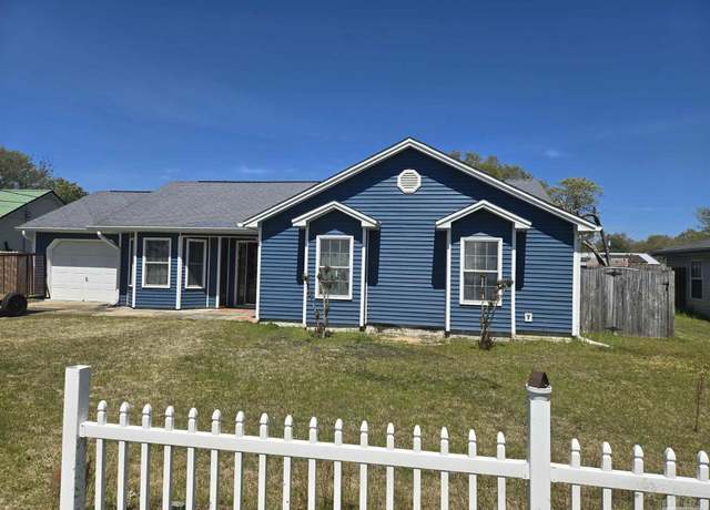 Property at 3285 Fairview Dr, Crestview, FL 32539, 4 beds, 2 baths