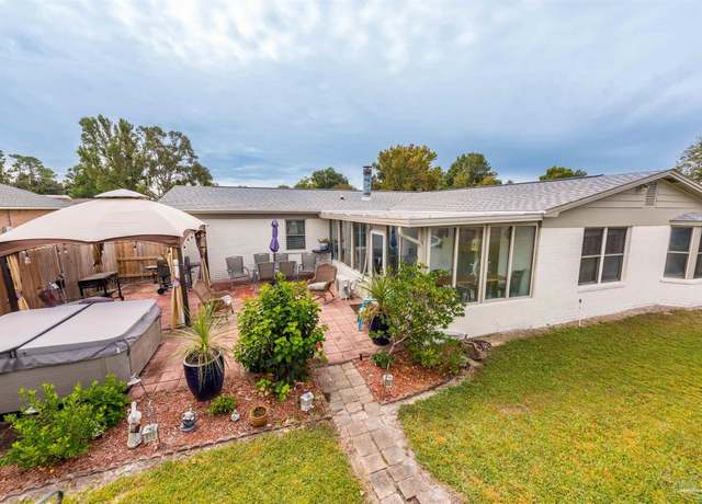 Property at 12164 Longwood Dr, Pensacola, FL 32507, 4 beds, 2 baths
