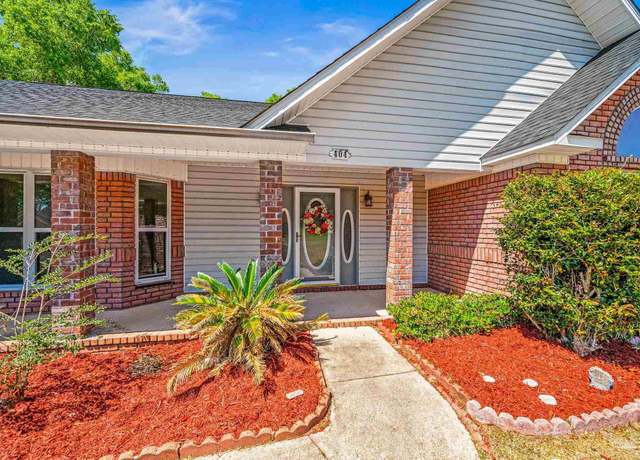 Property at 404 Kilkenny Way, Cantonment, FL 32533, 4 beds, 2 baths