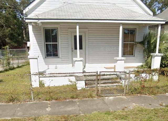 Property at 410 E Desoto, Pensacola, FL 32501, 2 beds, 1 bath