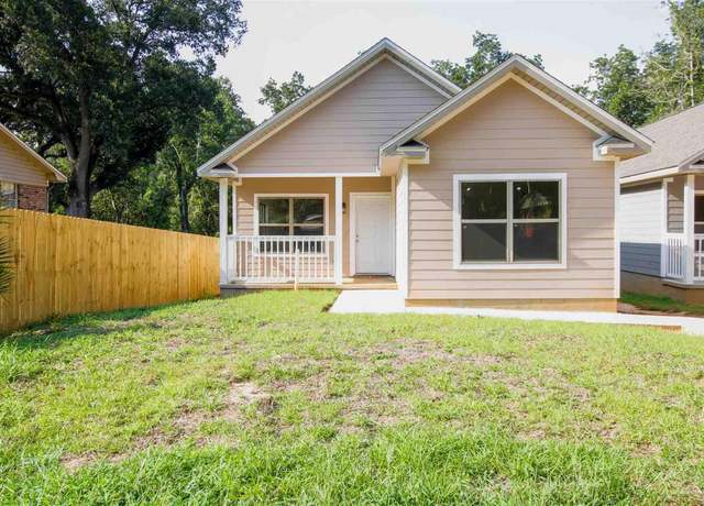 Property at 7704 B Pontiac Dr, Pensacola, FL 32506, 3 beds, 2 baths