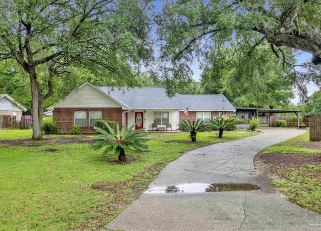 Property at 5600 Heather Way, Milton, FL 32570, 4 beds, 2 baths