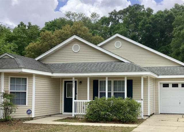 Property at 6060 Savannah Dr, Milton, FL 32570, 3 beds, 2 baths