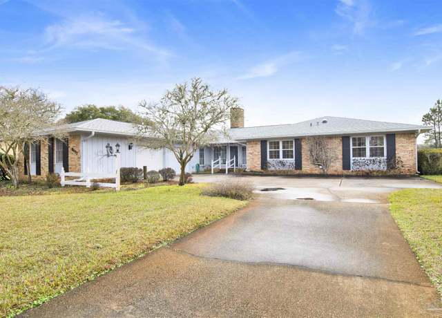 Property at 5177 Choctaw Ave, Pensacola, FL 32507, 3 beds, 2.5 baths