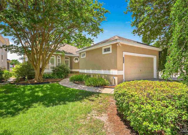 Property at 1133 Willowood Cir, Gulf Breeze, FL 32563, 2 beds, 2 baths