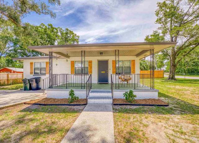 Property at 913 W Hernandez St, Pensacola, FL 32501, 4 beds, 2 baths