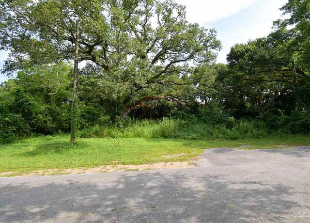 Property at 956 N Hansel St, Pensacola, FL 32505