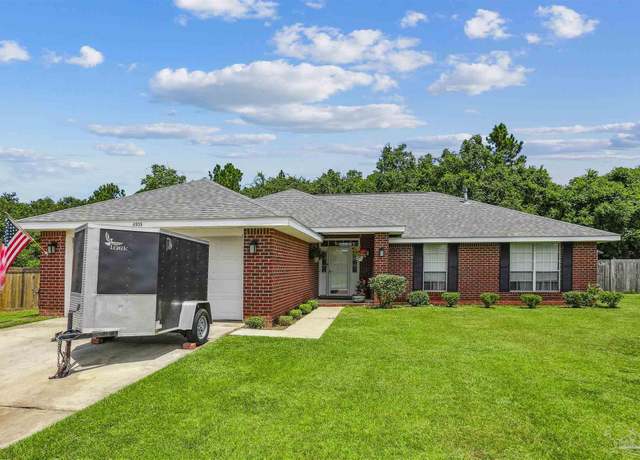 Property at 6939 Fort Deposit Dr, Pensacola, FL 32526, 4 beds, 2 baths