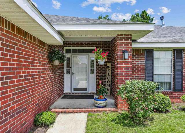 Property at 6939 Fort Deposit Dr, Pensacola, FL 32526, 4 beds, 2 baths