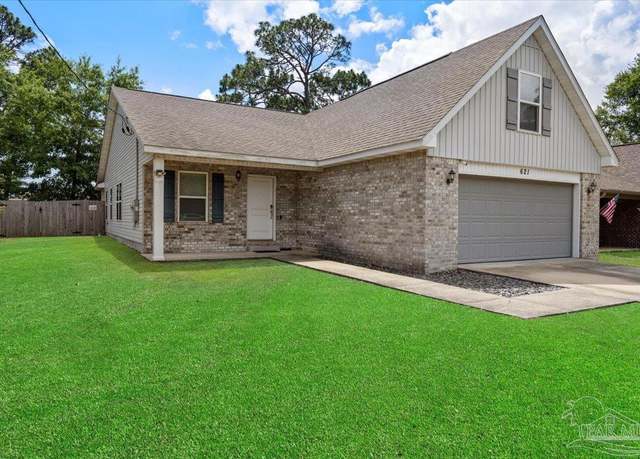 Property at 621 Halcyon Cir, Pensacola, FL 32506, 3 beds, 2 baths