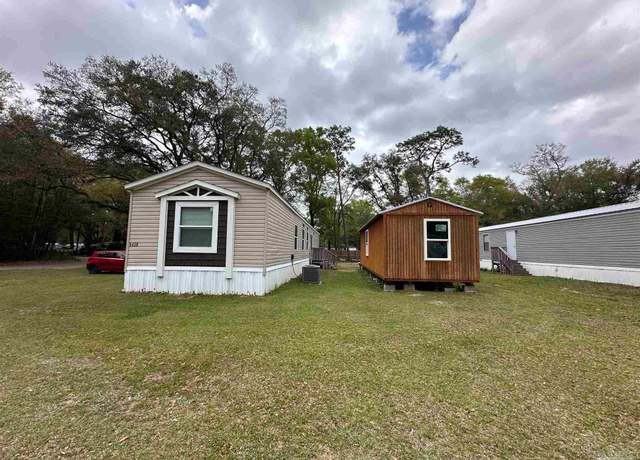Property at 6438 Robie Rd, Milton, FL 32570, 3 beds, 2 baths