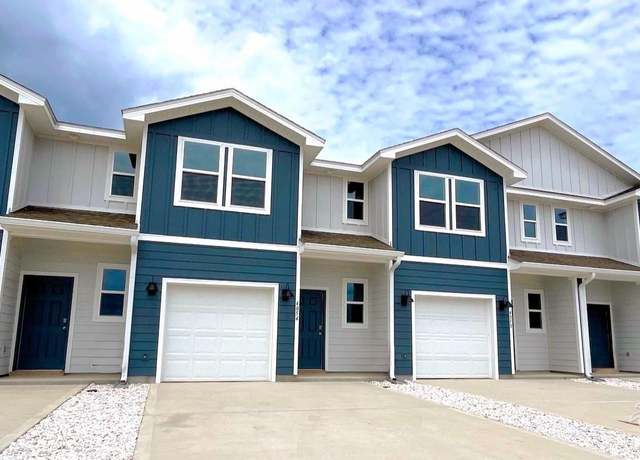 Property at 3851 Pendragon Cir, Milton, FL 32583, 3 beds, 2.5 baths