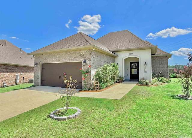 Property at 405 Waterbury Ct, Cantonment, FL 32533, 3 beds, 2 baths