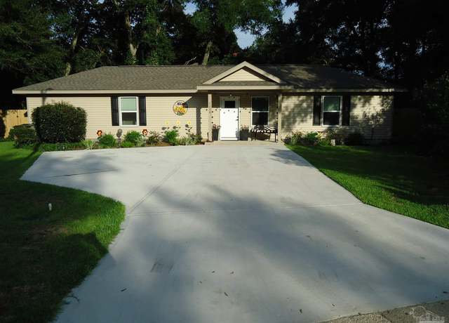 Property at 7238 Dogwood Ter, Pensacola, FL 32504, 3 beds, 2.5 baths