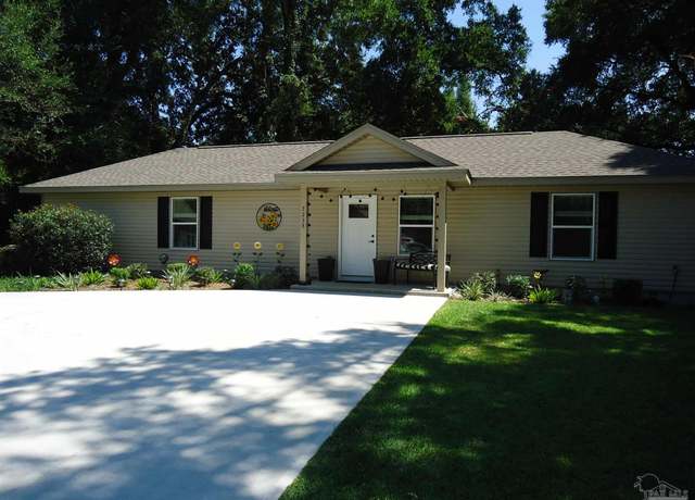 Property at 7238 Dogwood Ter, Pensacola, FL 32504, 3 beds, 2.5 baths