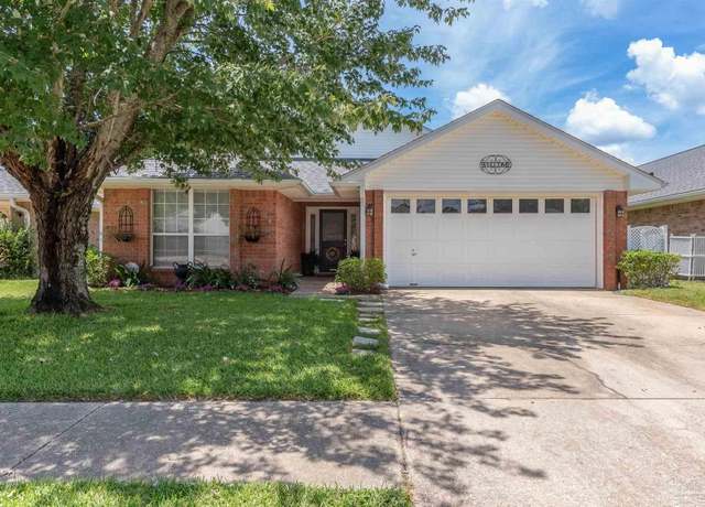 Property at 33 Littleton St, Cantonment, FL 32533, 3 beds, 2 baths