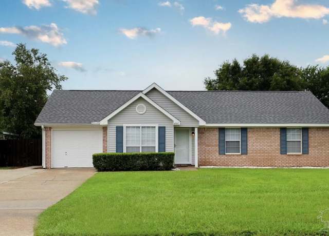 Property at 4737 Constellation Dr, Gulf Breeze, FL 32563, 3 beds, 2 baths