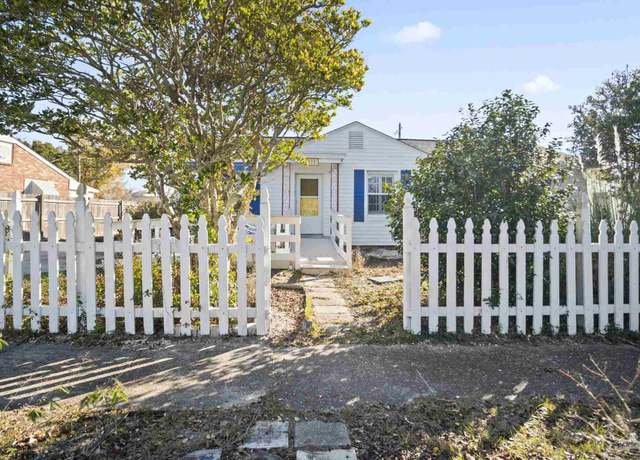 Property at 323 Gibbs Rd, Pensacola, FL 32507, 3 beds, 1 bath