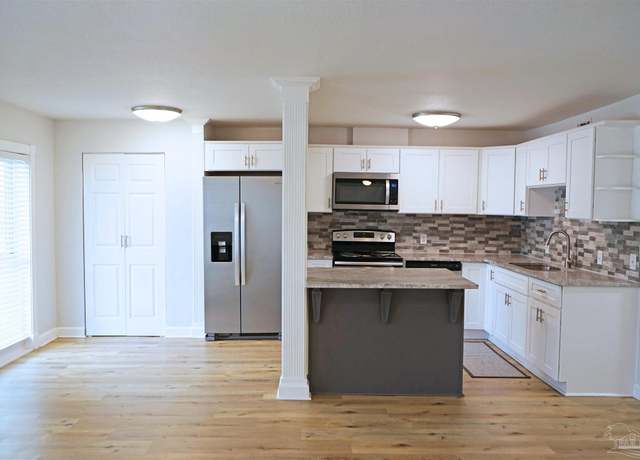 Property at 710 Scenic Hwy #221, Pensacola, FL 32503, 2 beds, 1 bath