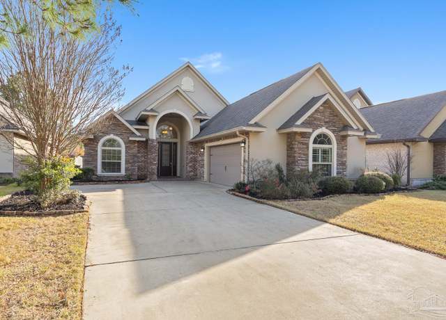 Property at 5343 Woodlake Trl, Gulf Breeze, FL 32563, 4 beds, 2 baths