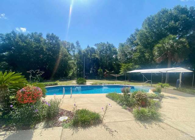 Property at 5500 Cox Rd, Milton, FL 32583, 3 beds, 2 baths