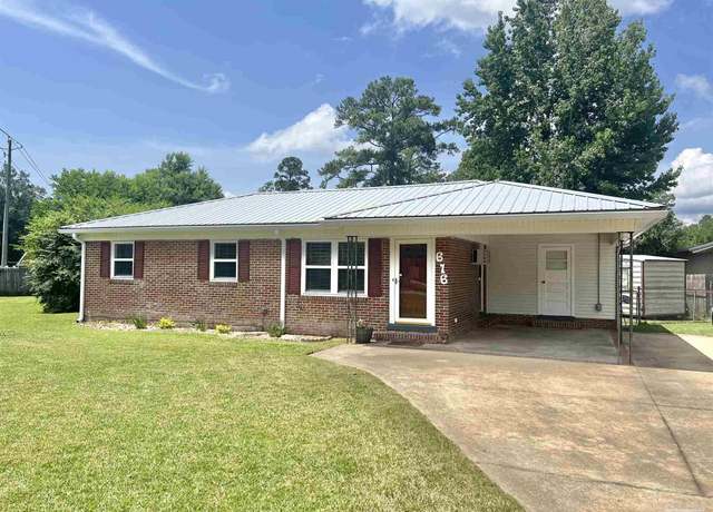 Property at 616 E Oak St, Atmore, AL 36502, 3 beds, 1 bath