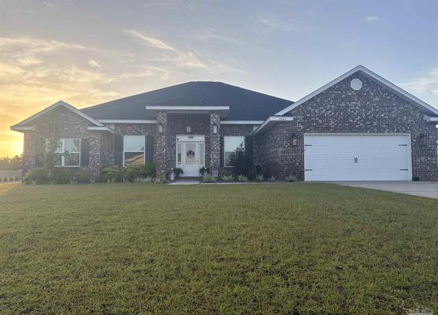 Property at 5534 Micanopy Dr, Milton, FL 32570, 5 beds, 3 baths