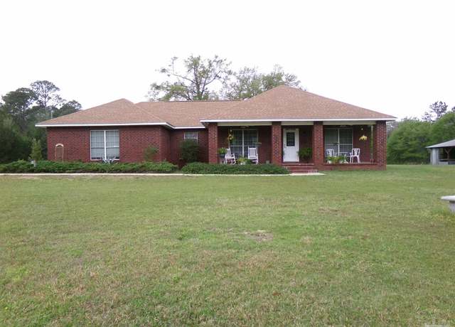 Property at 7618 Chumuckla Hwy, Pace, FL 32571, 3 beds, 2 baths