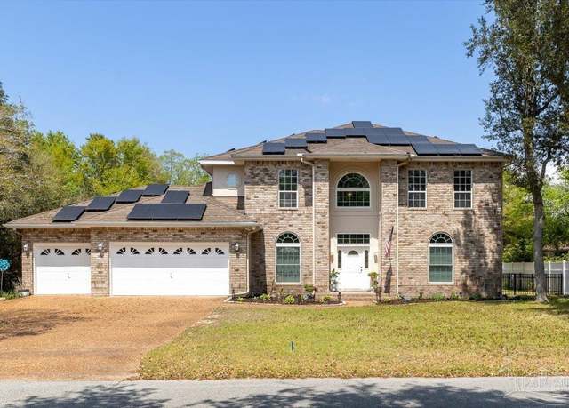 Property at 7068 Summit Dr, Navarre, FL 32566, 4 beds, 3.5 baths