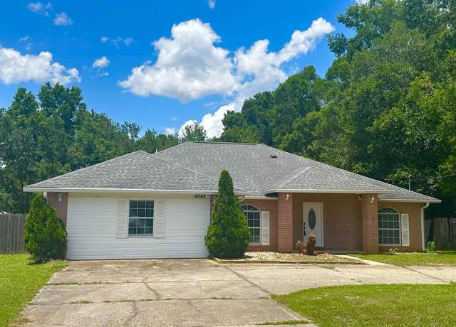 Property at 4642 Hamilton Bridge Rd, Milton, FL 32571, 5 beds, 2 baths