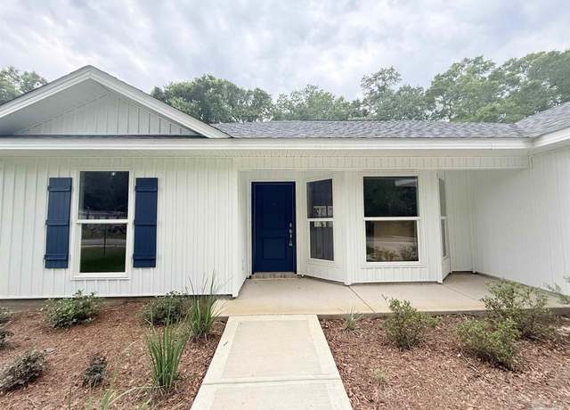 Property at 4483 Edgewood Dr, Milton, FL 32583, 3 beds, 2 baths