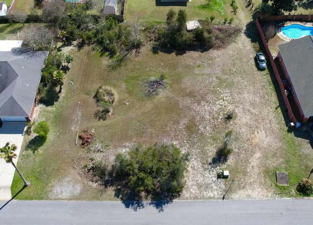 Property at 1731 Village Pkwy, Navarre, FL 32563