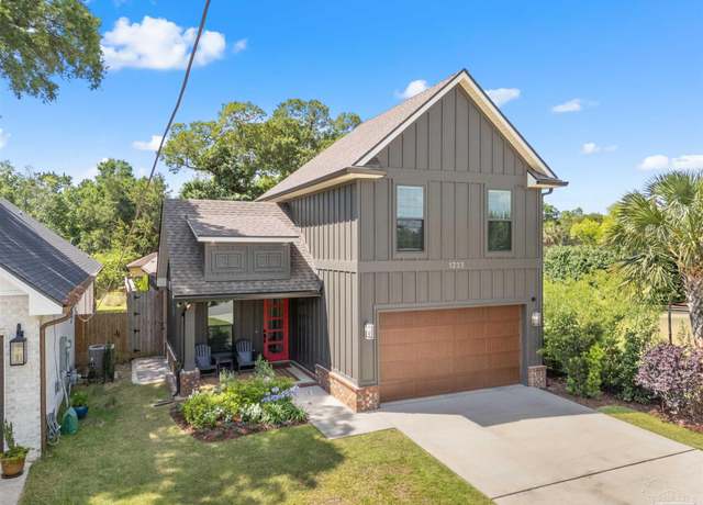 Property at 1233 E Fisher St, Pensacola, FL 32503, 3 beds, 2.5 baths