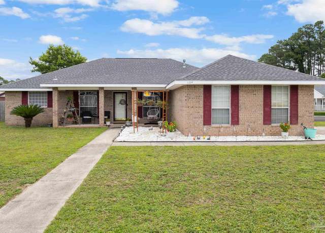 Property at 1224 Lahaina Ct, Pensacola, FL 32506, 3 beds, 2 baths