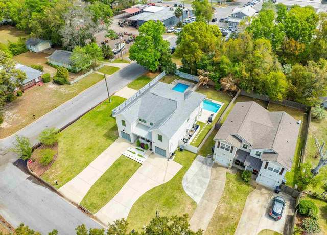 Property at 2550 N 11th Ave, Pensacola, FL 32503, 3 beds, 2.5 baths