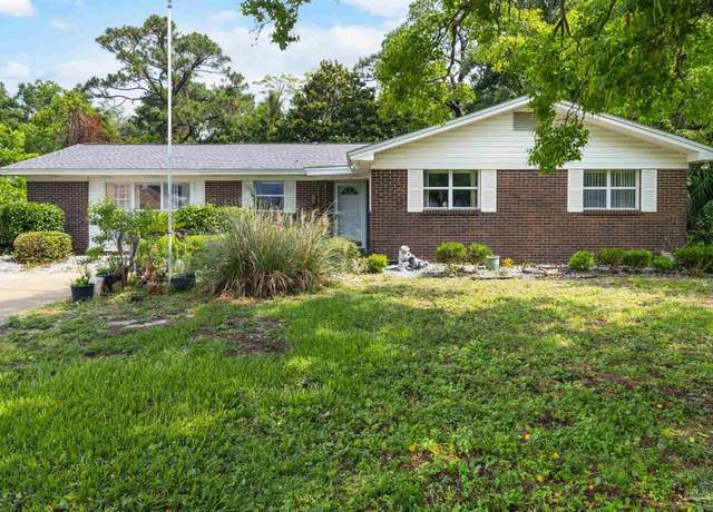 Property at 3364 Circle Dr, Gulf Breeze, FL 32563, 3 beds, 2 baths